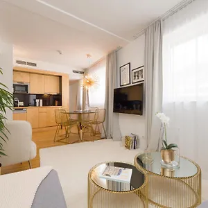 Rafael Kaiser - Premium City Centre Daire